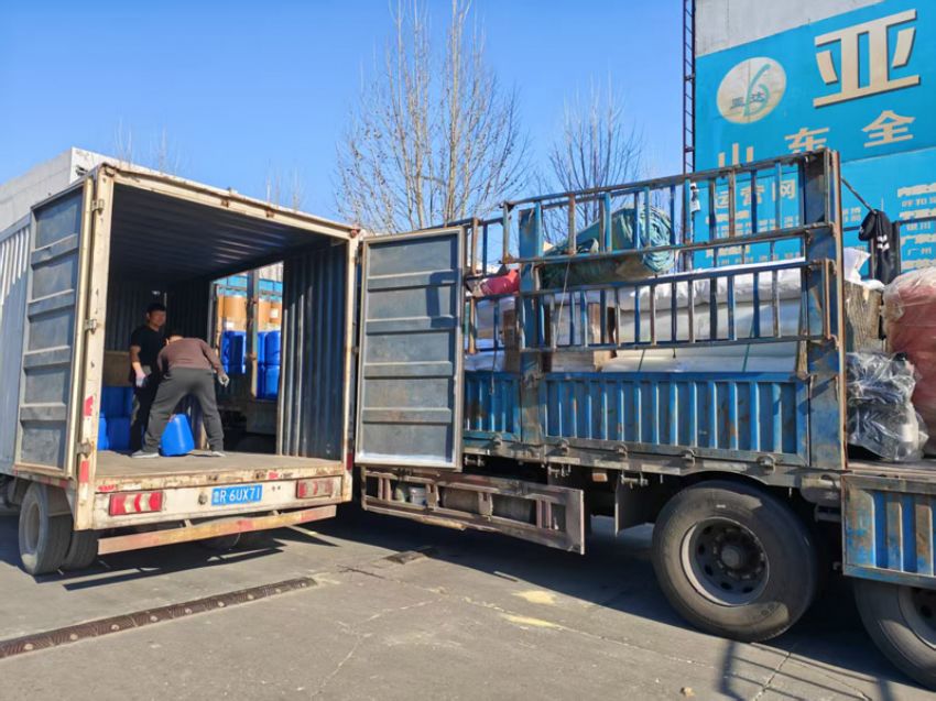 點擊查看詳細(xì)信息<br>標(biāo)題：發(fā)貨現(xiàn)場 閱讀次數(shù)：0